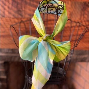 1970 or 1980 ladies scarf vintage belt, tie, headscarf or neck scarf/ sash